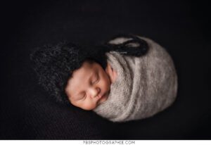 Newborn Photography Dubai | Newborn Photography Dubai | Dubai Baby Photographer | PBS Photographie 3